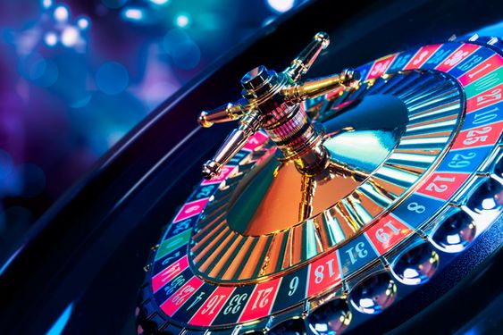 Pros and Cons of Playing at Online Casinos